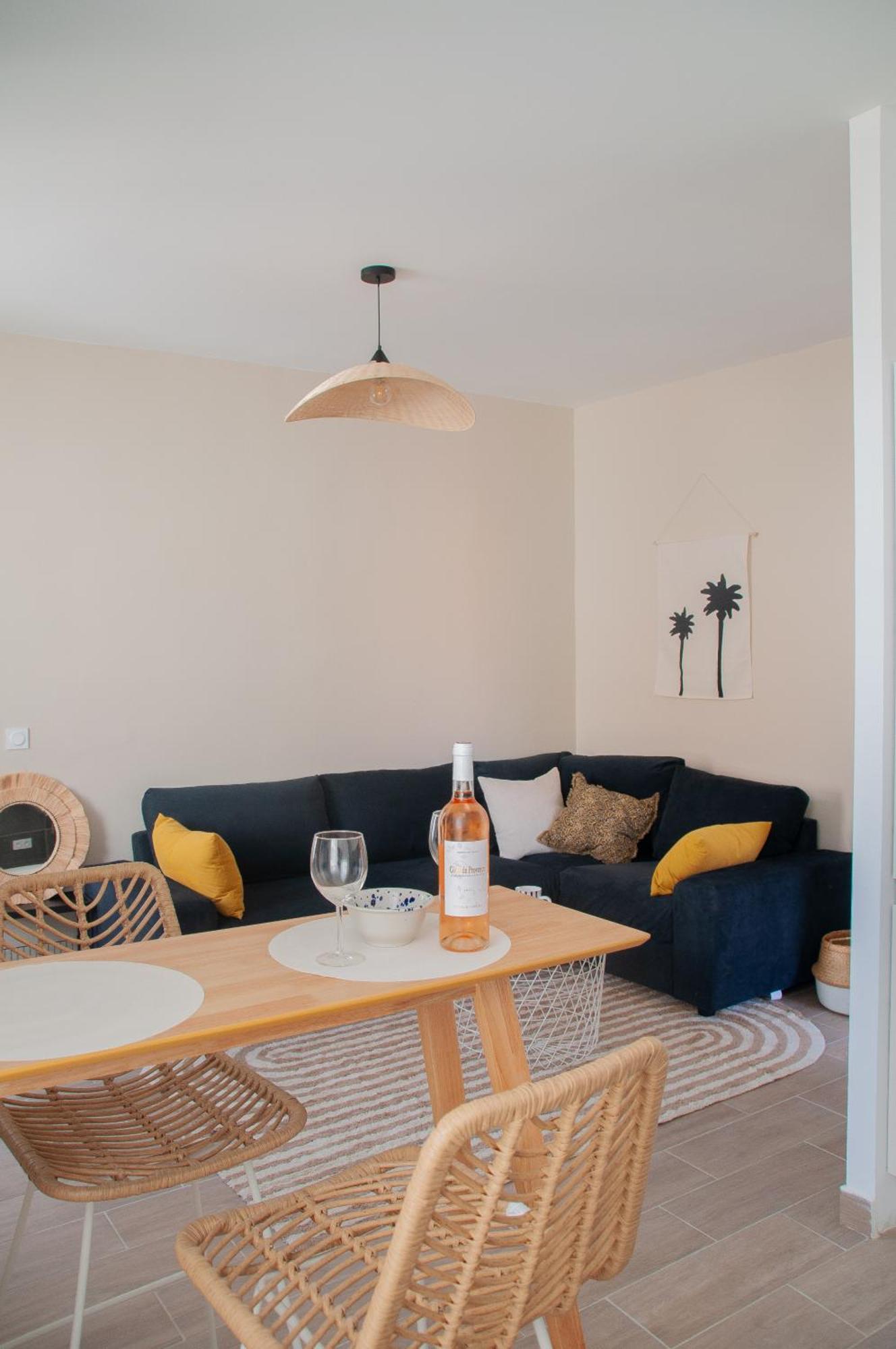 - Corneille Apartment Bandol
